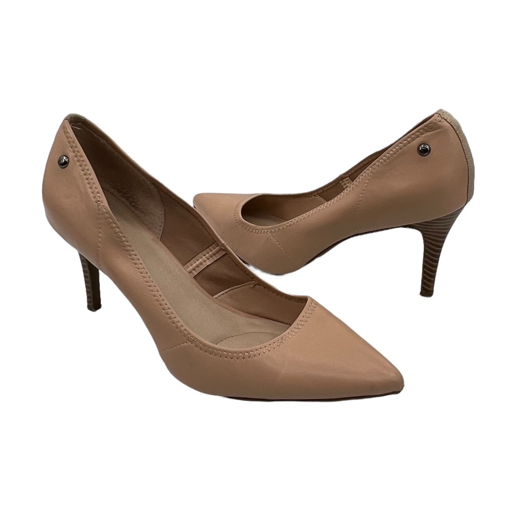 Simply Vera Vera Wang Nude Stevie Nude Pointed Toe Pumps Size 8 1/2